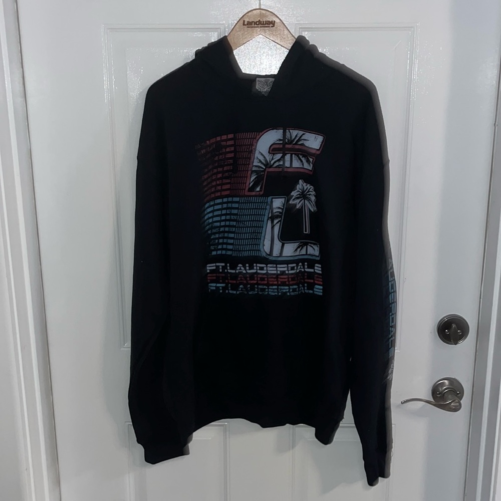Ladies, Salt Creek, Fort Lauderdale, Florida, black sweatshirt hoodie size large